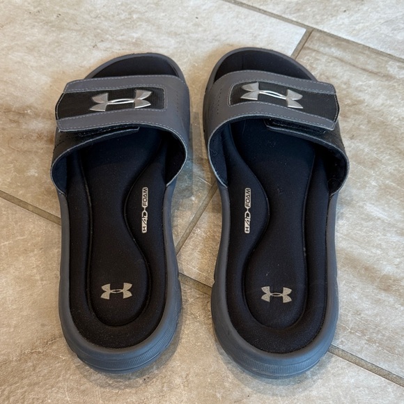 Under Armour Men’s Gray and Black Slide Sandals, Size 12 - Picture 3 of 4